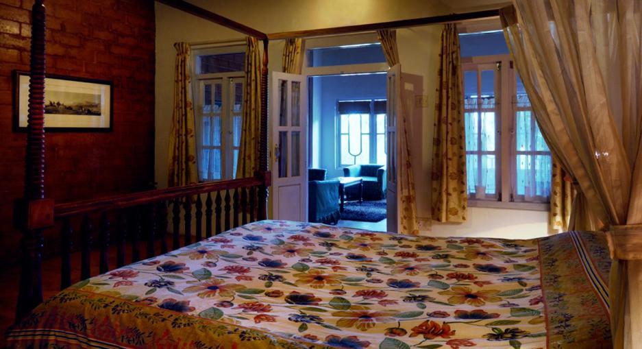 Lymond House Hotel Ooty Ngoại thất bức ảnh